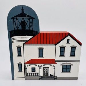 The Cat's Meow Collectibles Admiralty Head Lighthouse Signed 1991